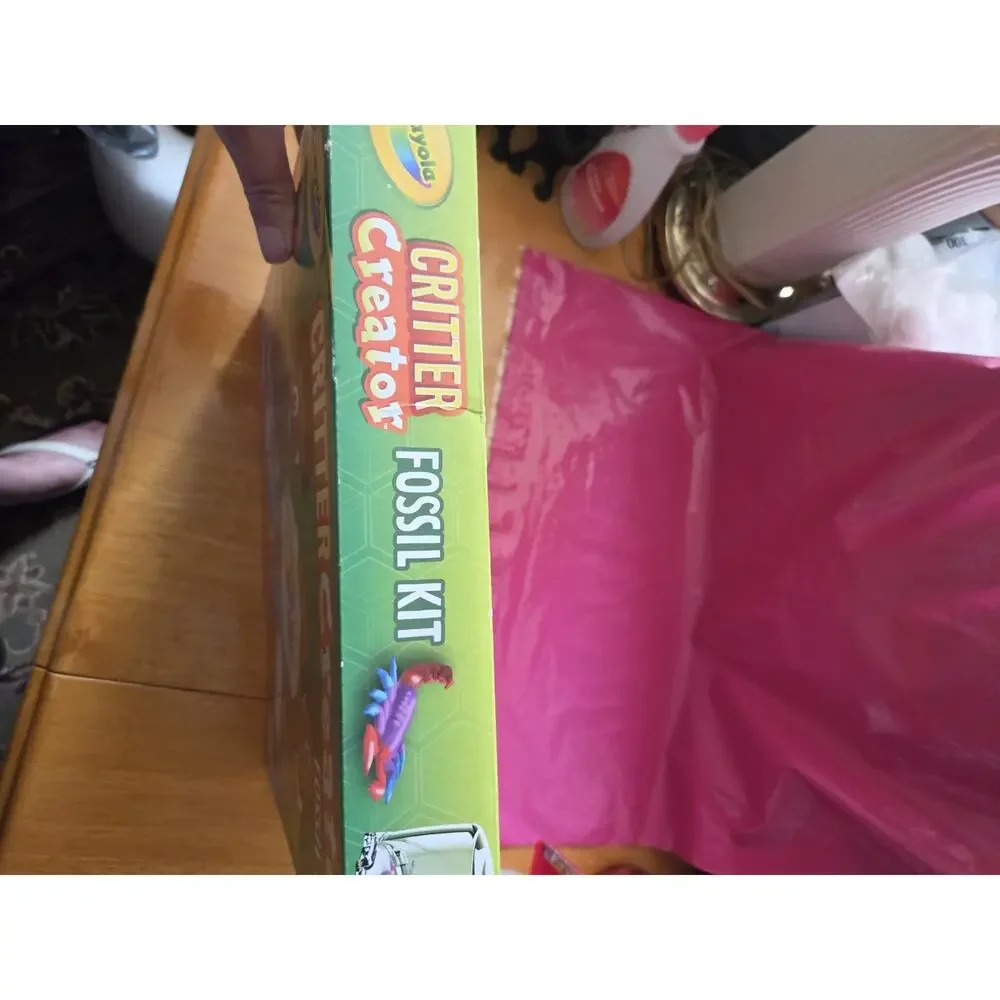 New Crayola Critter Creator Fossil Kit